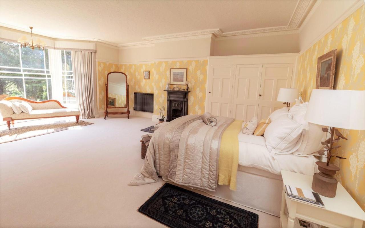 Country house North Ormsby Manor