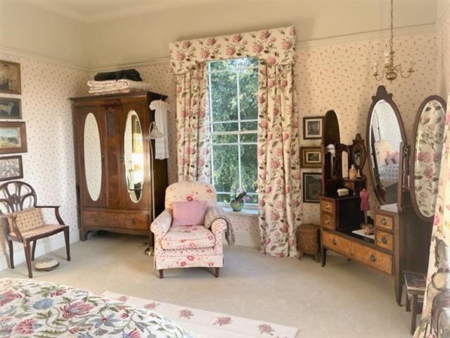 Country house North Ormsby Manor